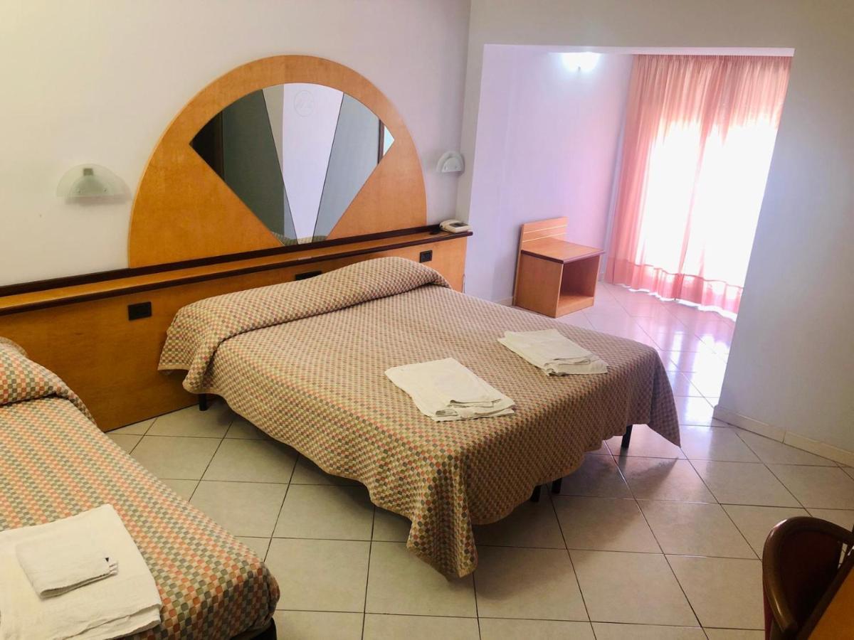 Hotel Solaris Casalbordino Ngoại thất bức ảnh